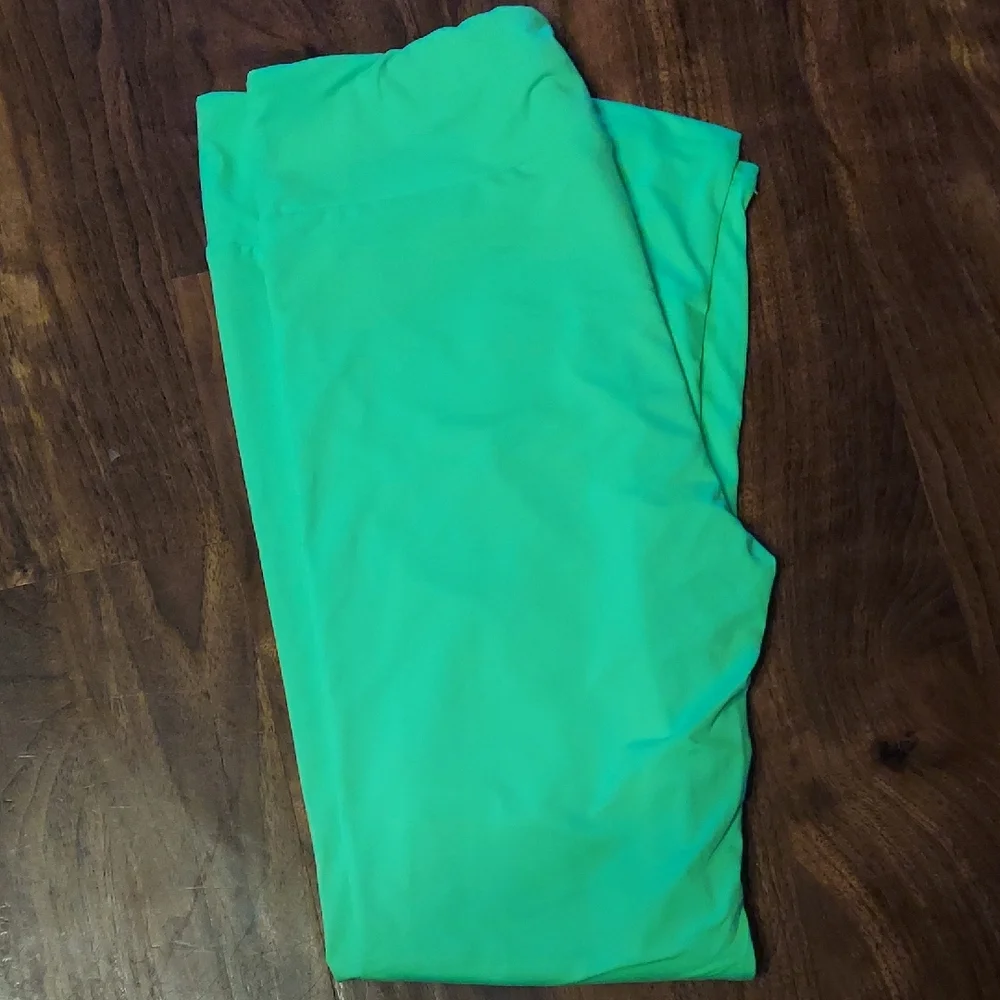 Vibrant Green Leggings - Picture 1 of 3